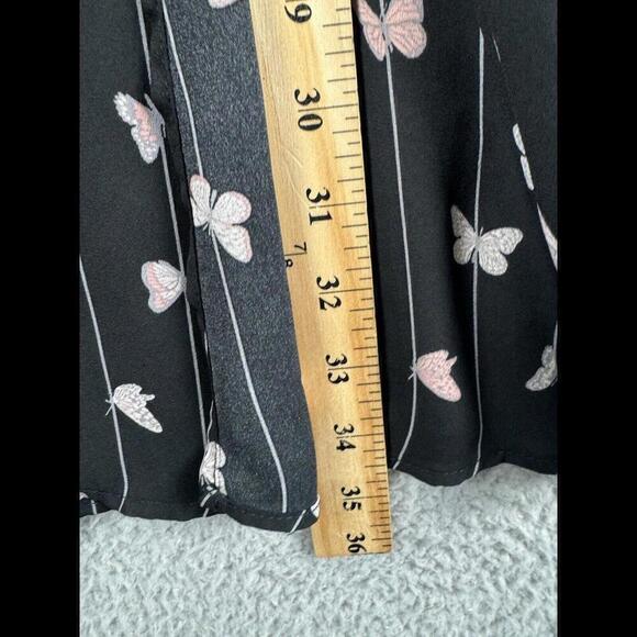 Torrid Shirt Womens 3X Black Floral Sleeveless Wrap Plus Size Blouse Top - Picture 3 of 9